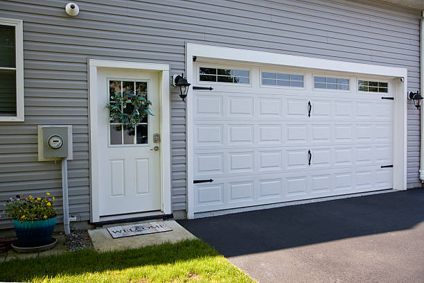 24/7 Emergency Garage Door Panel Replacement experts in Longtown, OK